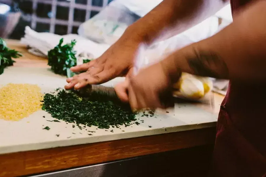 Chopping in the kitchen with BLUD